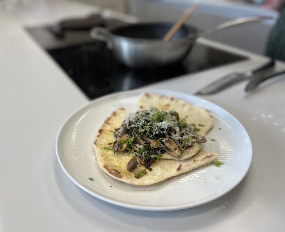 Mushroom & Kale on Flatbreads - Benecol - UK